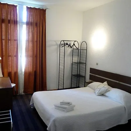 Alexander 2* بيربينيو