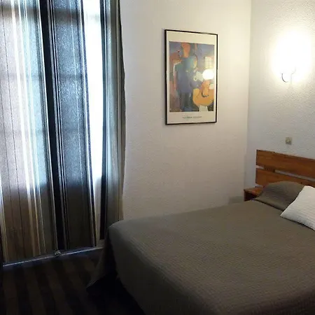 Alexander Hotel